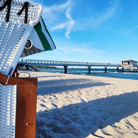 Strandnahe & Hochwertige Ferienunterkunft, Mit Gartenzugang, Parkplatz Und Fahrradunterstellplatz Scharbeutz Esterno foto